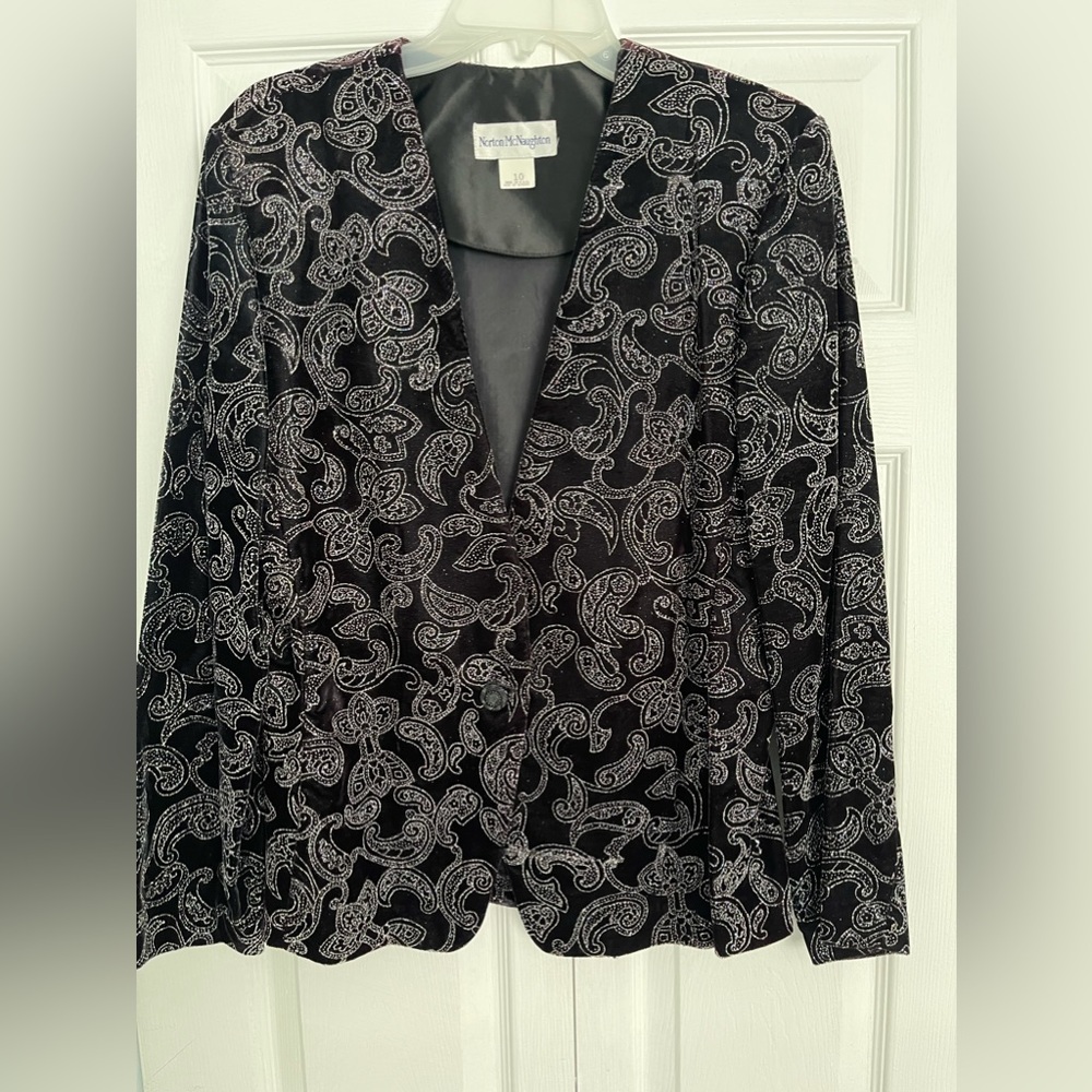 Formal wear sequined top/blazer